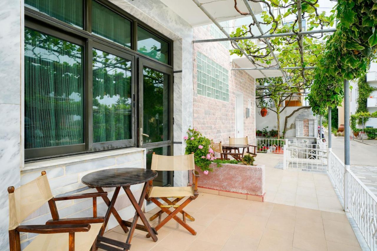 بوتوس Aperito Studios المظهر الخارجي الصورة